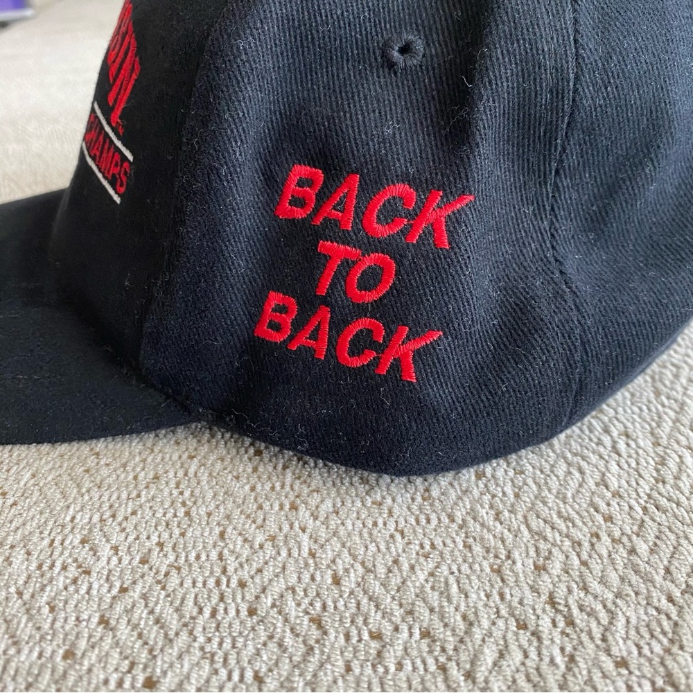 Wisconsin Basketball Hat - Picture 2 of 4